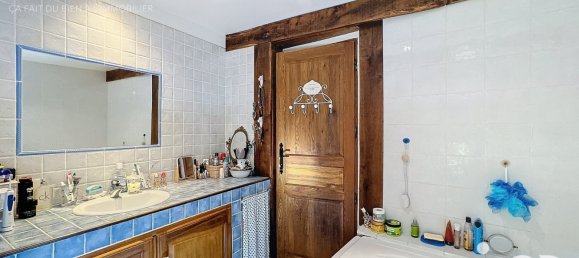 Casa de 5 dormitorios en Chateau-Renard, France No. 271245 20