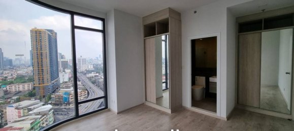 Кондоминиум  с 2 спальнями в Суан Луанг, Таиланд № 24947 2