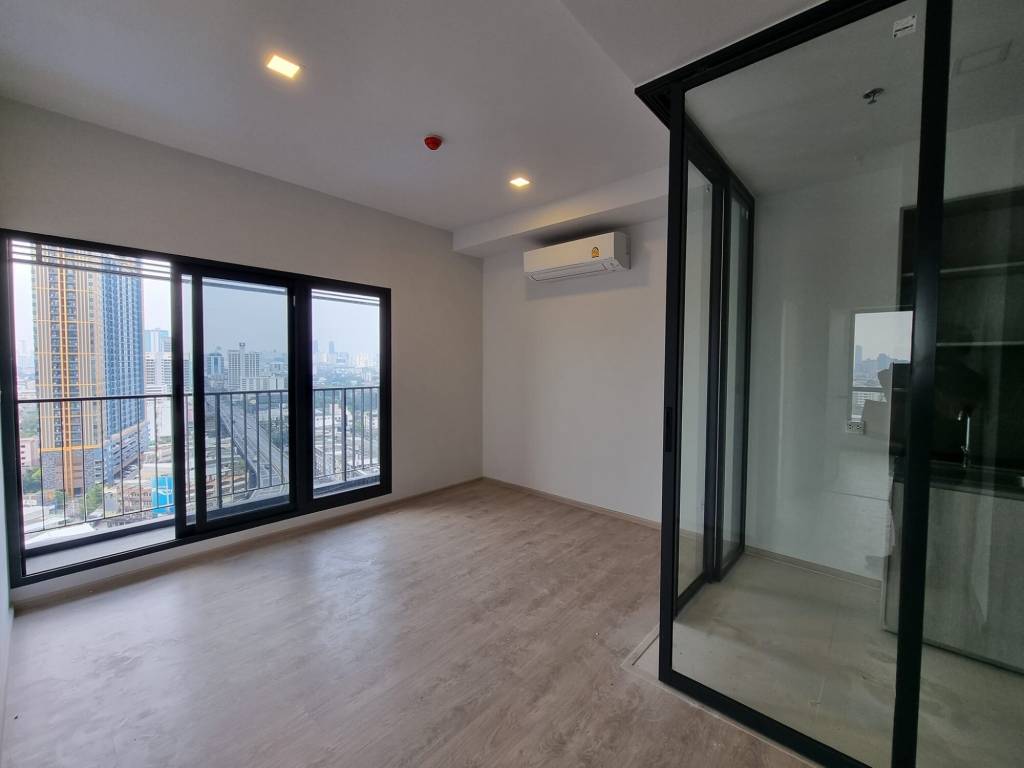 Apartamento com 2 quartos em condomínio em Suan Luang, Thailand N.º 24947
