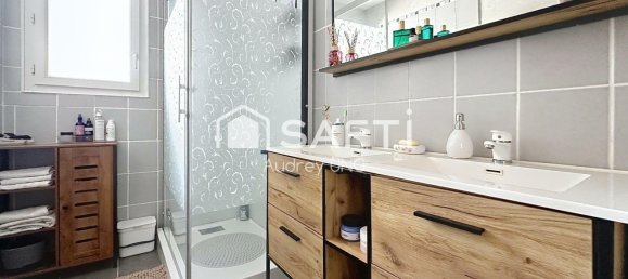 5 bedrooms House in Sadirac, France No. 361849 7