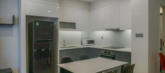 2 rooms Office in District 1, Vietnam No. 18047 2