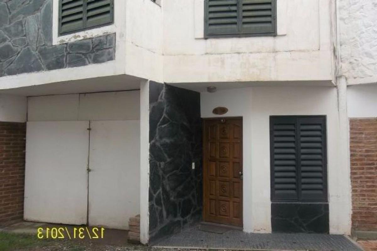 3 bedrooms Apartment in Cordoba, Argentina No. 8703