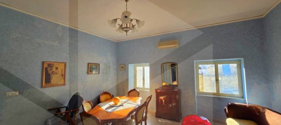 4 rooms Apartment in Naples, Italy No. 17794 10