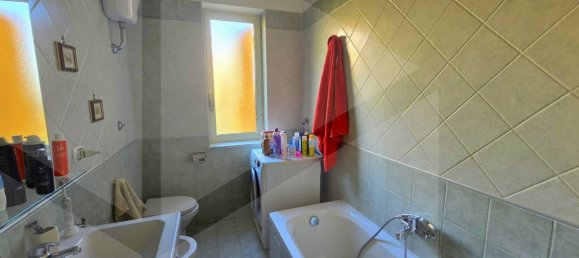 4 rooms Apartment in Naples, Italy No. 17794 26