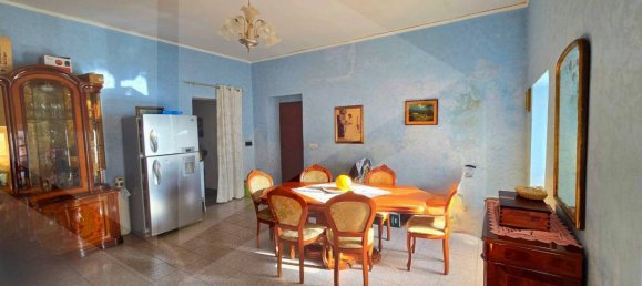 4 rooms Apartment in Naples, Italy No. 17794 11