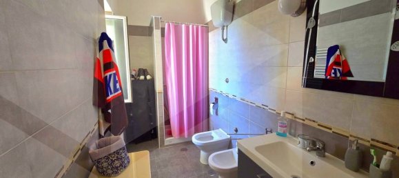 4 rooms Apartment in Naples, Italy No. 17794 27