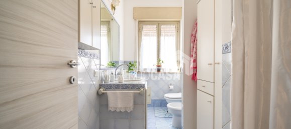 Apartamento de 4 divisões em Palermo, Italy N.º 15534 10