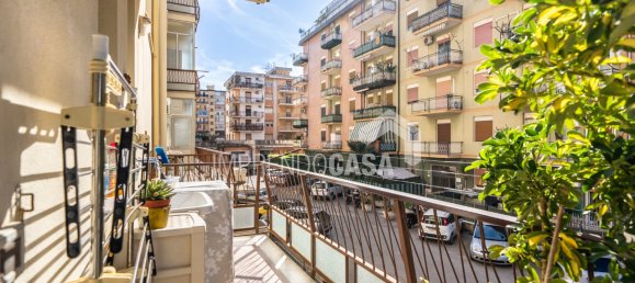 Apartamento de 4 divisões em Palermo, Italy N.º 15534 27