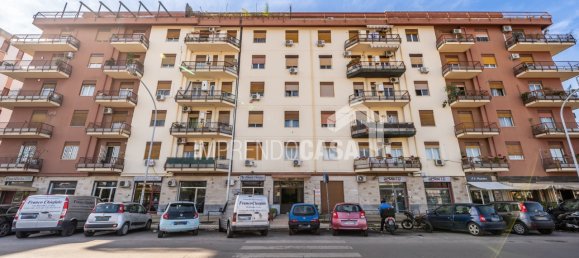 Apartamento de 4 divisões em Palermo, Italy N.º 15534 22