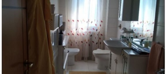 6 rooms Apartment in Foggia, Italy No. 186745 9