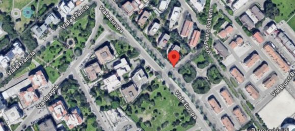 6 rooms Apartment in Foggia, Italy No. 186745 2