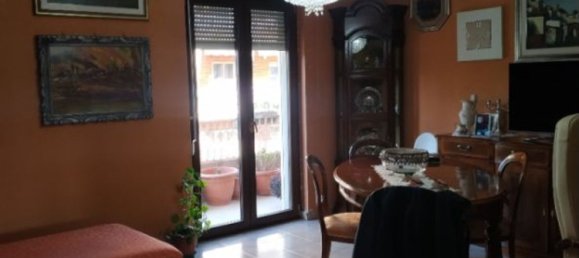 6 rooms Apartment in Foggia, Italy No. 186745 8