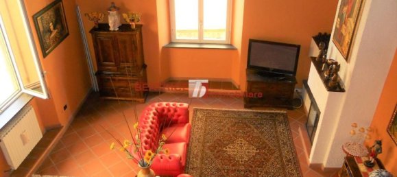 5 rooms Apartment in Lucca, Italy No. 11958 6