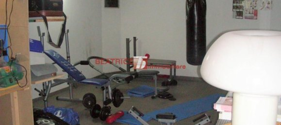 5 rooms Apartment in Lucca, Italy No. 11958 20