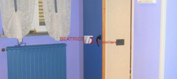 5 rooms Apartment in Lucca, Italy No. 11958 15