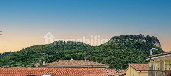 2 Schlafzimmer Wohnung in Garda, Italy, Nr. 123769 7