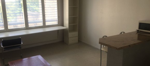 Studio in Nancy, France No. 87029 8