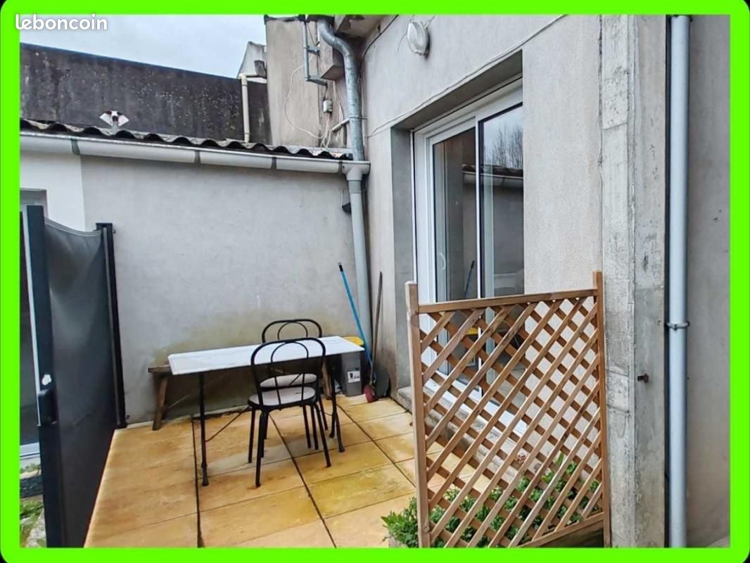 Apartamento de 2 dormitorios en Sainte-Pazanne, France No. 198474
