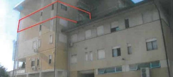 3-salle Appartement à Vittorio Veneto, Italy No. 294318 4