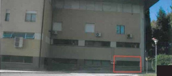 3-salle Appartement à Vittorio Veneto, Italy No. 294318 2