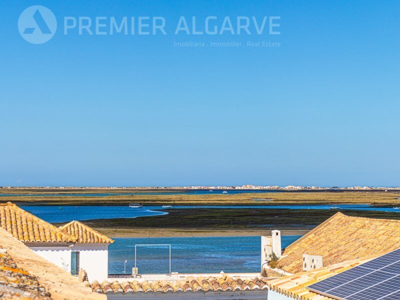 5 غرف نوم بناية في Faro, Portugal رقم 213086