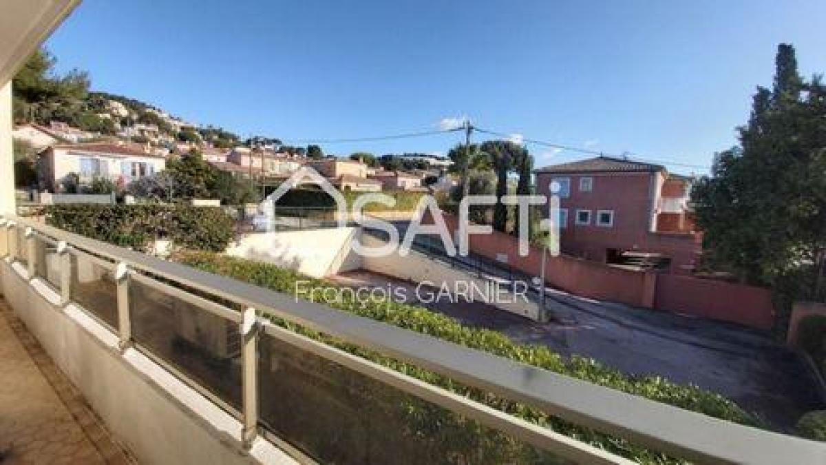 2 bedrooms Apartment in Bandol, France No. 5553