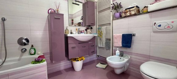 2 Schlafzimmer Wohnung in Como, Italy, Nr. 102317 3