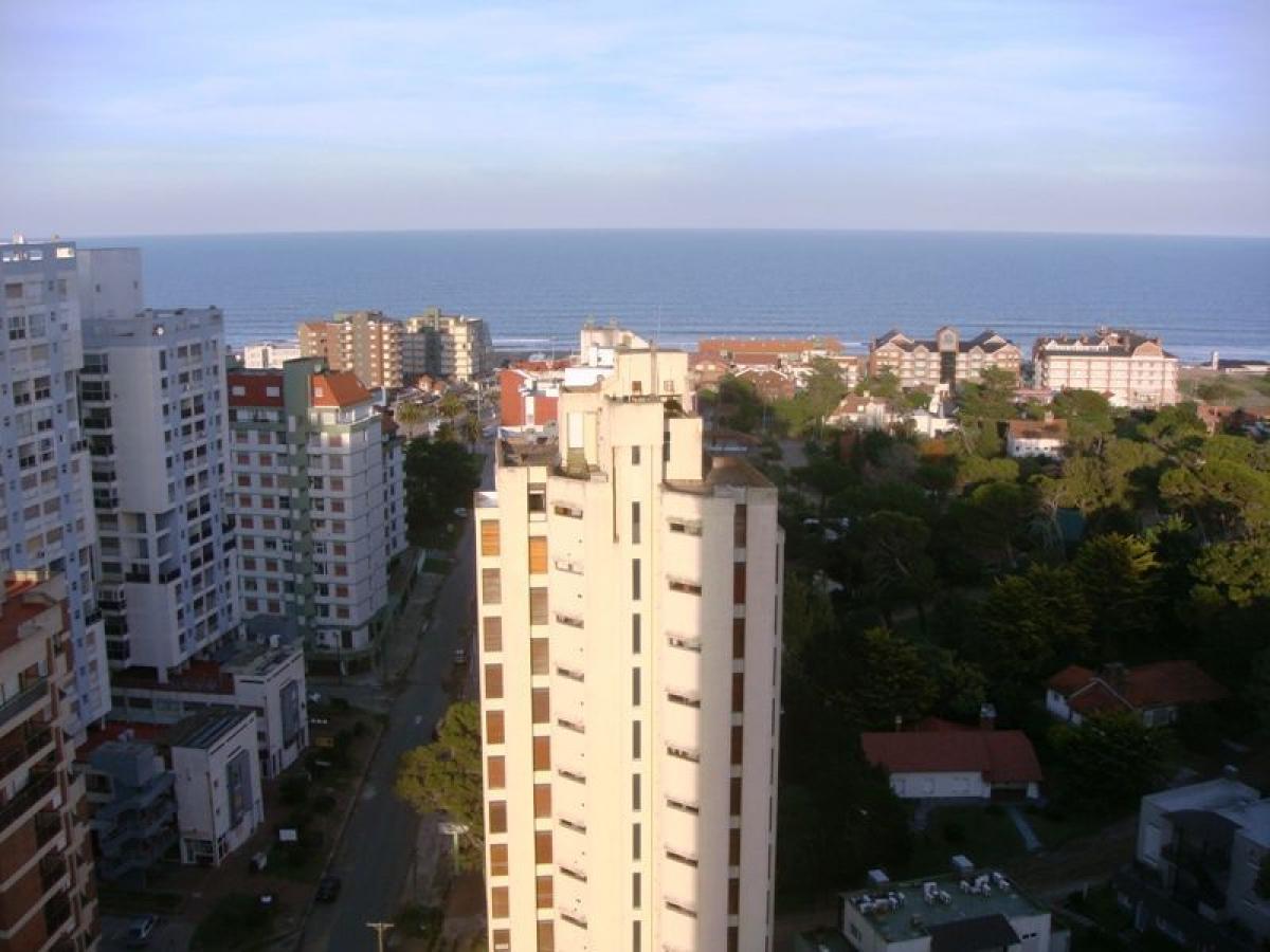 2 bedrooms Apartment in Mar del Plata, Argentina No. 97974