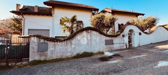 3 rooms Apartment in Casatenovo, Italy No. 14822 30