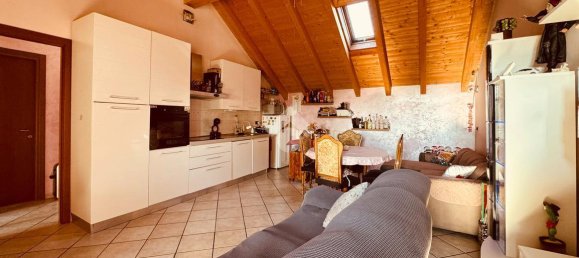 3 rooms Apartment in Casatenovo, Italy No. 14822 3