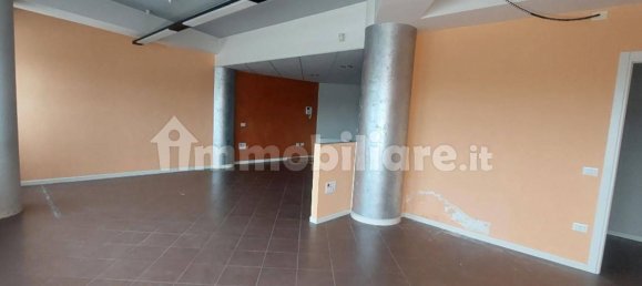 Bureau à Avezzano, Italy 177m² No. 342971 4
