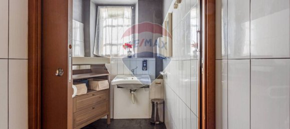 2 rooms Commercial property in Parma, Italy No. 337885 17