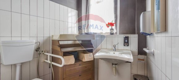 2 rooms Commercial property in Parma, Italy No. 337885 18
