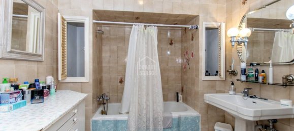 13 bedrooms Townhouse in Mahon, Spain No. 7503 10