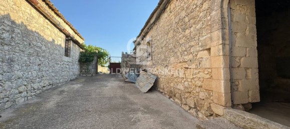 Земельный участок 340м² в Рагуза, Италия № 259616 20