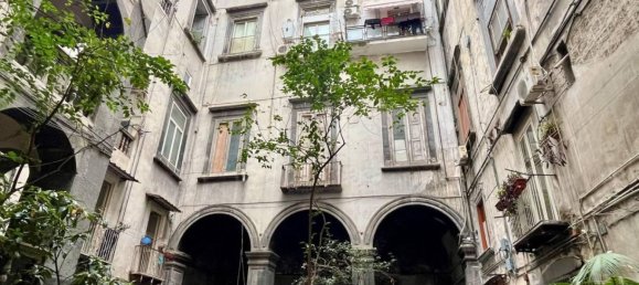 1 bedroom Apartment in Naples, Italy No. 260916 3