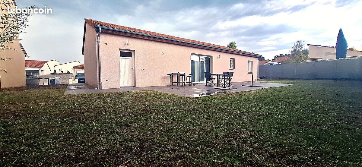 Дом с 3 спальнями в Курнон-д'Овернь, Франция № 339289