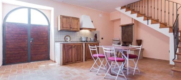 9 Schlafzimmer Haus in Spoleto, Italy, Nr. 339748 2