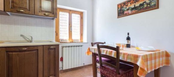 9 Schlafzimmer Haus in Spoleto, Italy, Nr. 339748 6