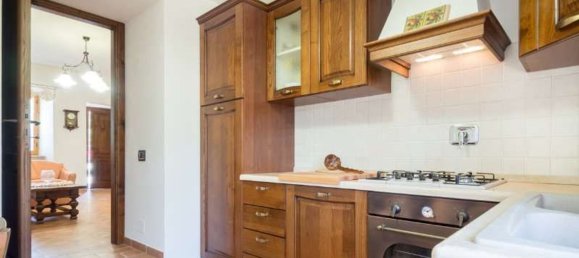 9 Schlafzimmer Haus in Spoleto, Italy, Nr. 339748 36