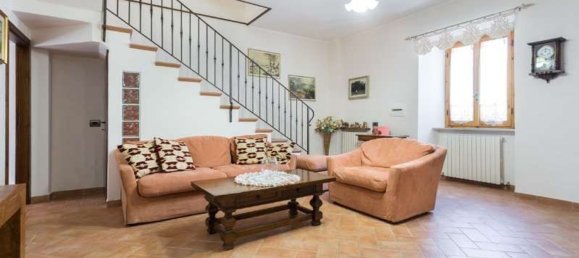 9 Schlafzimmer Haus in Spoleto, Italy, Nr. 339748 13