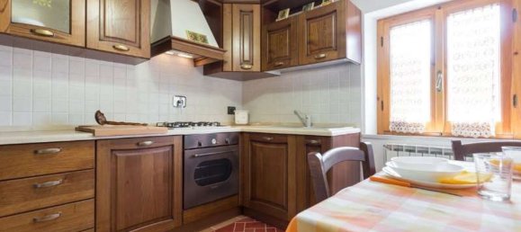 9 Schlafzimmer Haus in Spoleto, Italy, Nr. 339748 8