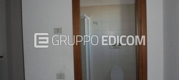 1000m² Building in Terni, Italy No. 289695 11