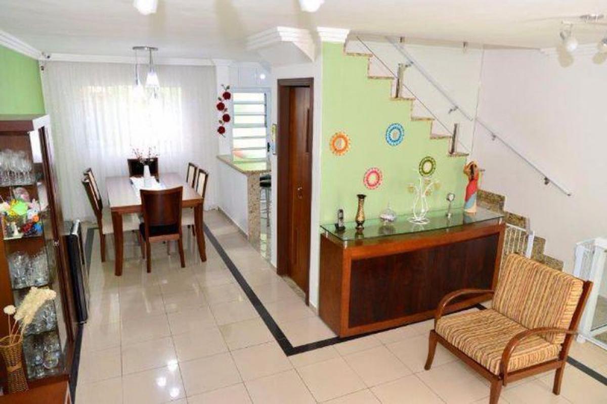 Casa de 3 dormitorios en Sao Paulo, Brazil No. 525009