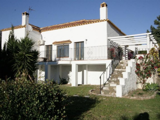 5 bedrooms Villa in Mijas, Spain No. 23522