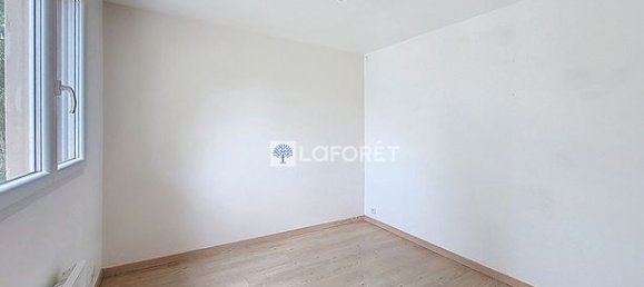 3 bedrooms House in Folembray, France No. 304446 5