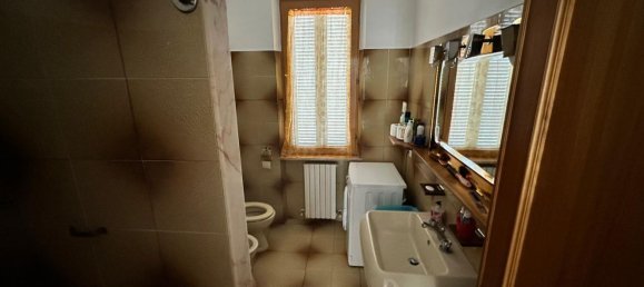 4 bedrooms House in Assisi, Italy No. 333507 14