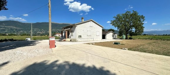 4 bedrooms House in Assisi, Italy No. 333507 10