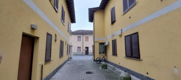 4 rooms Duplex in Gerenzago, Italy No. 185127 3