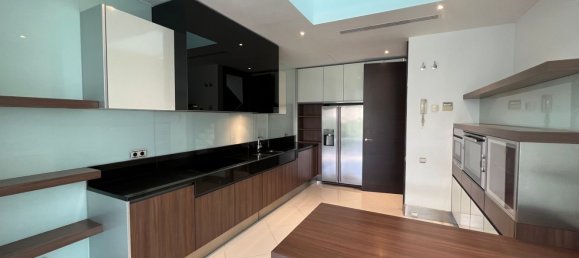 4 bedrooms House in Pozuelo de Alarcon, Spain No. 19718 18